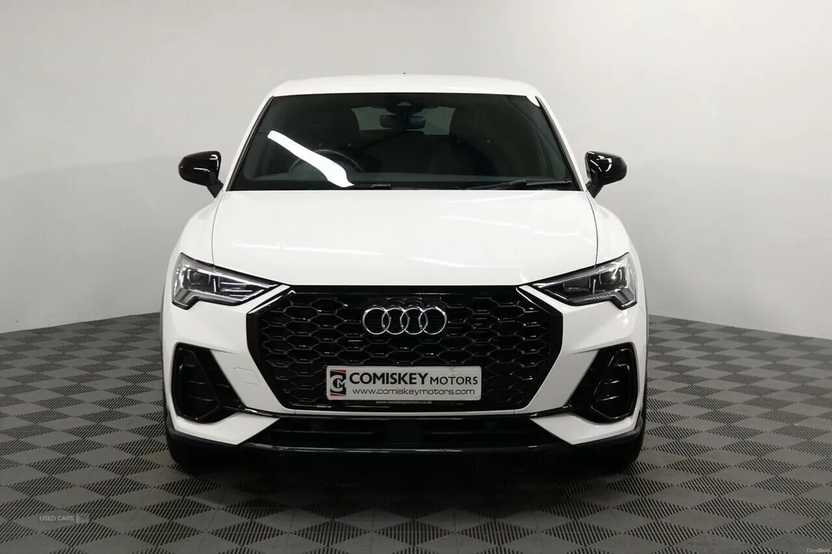 Audi Q3 TFSI CoD Black Edition - Image 2
