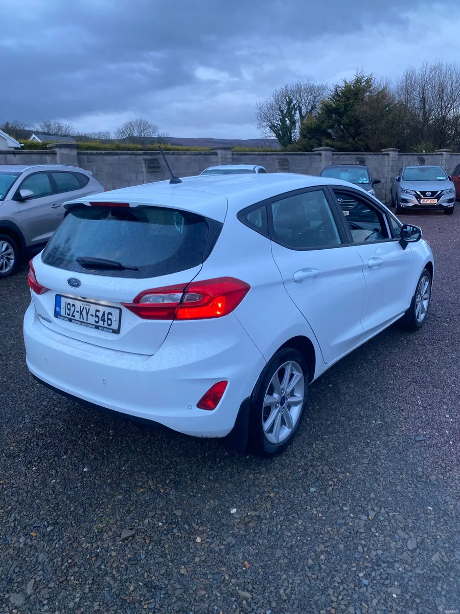 Ford Fiesta 2019 - Image 2