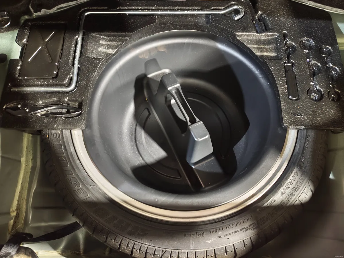 Lexus IS 2001 IS200 SE RACING GREEN - Image 2