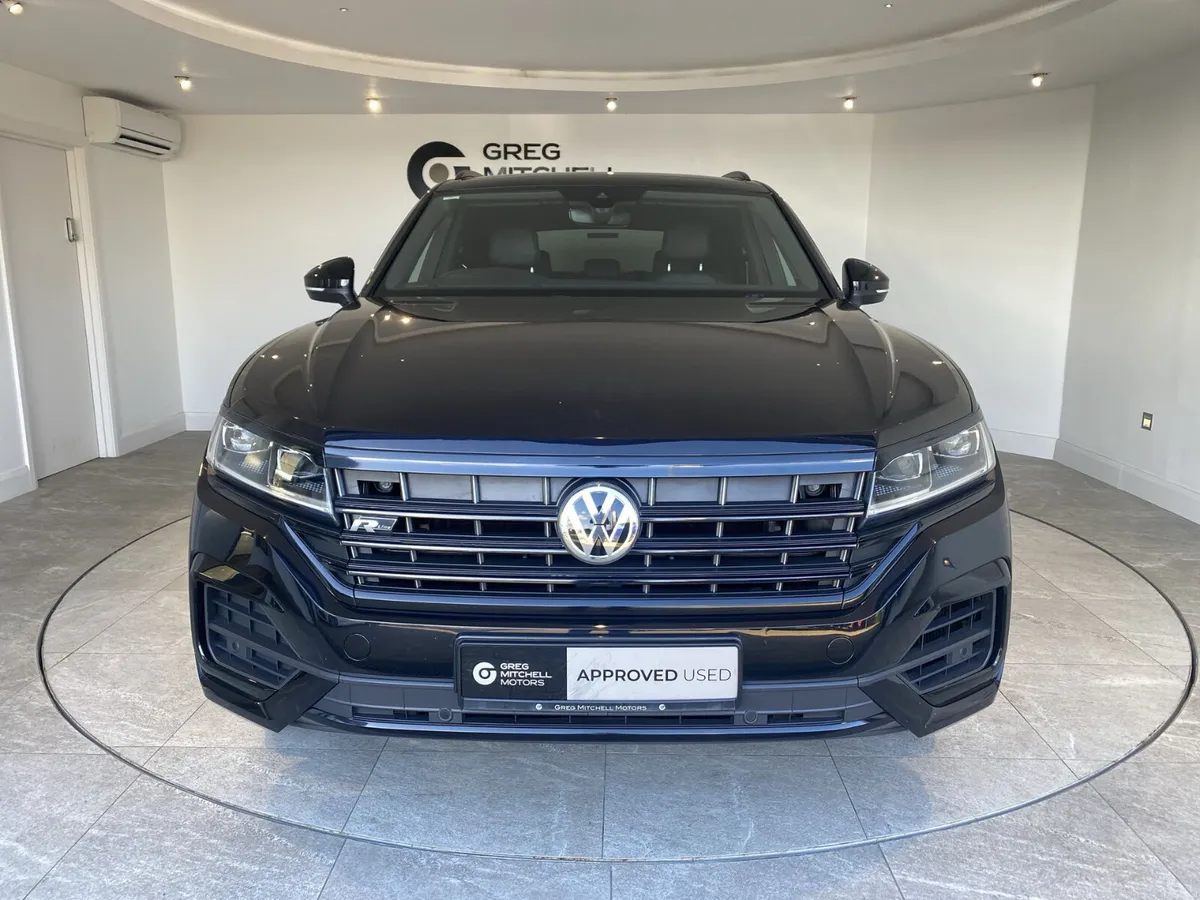 Volkswagen Touareg 2019 - Image 2