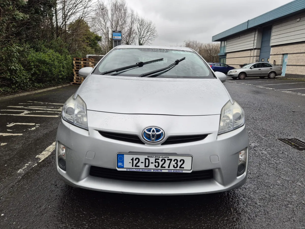 TOYOTA PRIUS / 2012 / 1.8 PETROL HYBRID /AUTOMATIC - Image 3
