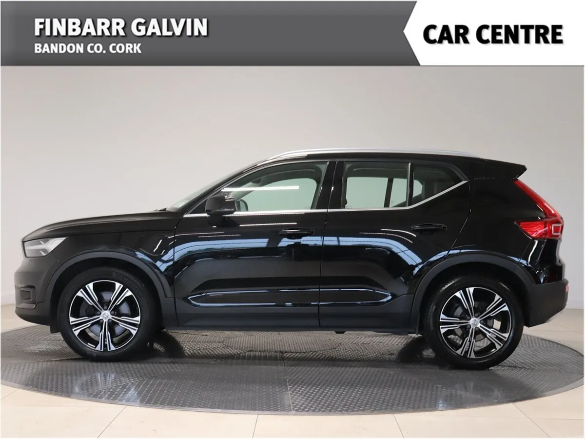 Volvo XC40 INSCRIPTION  PRO T5 RCHARGE AUTO - Image 3