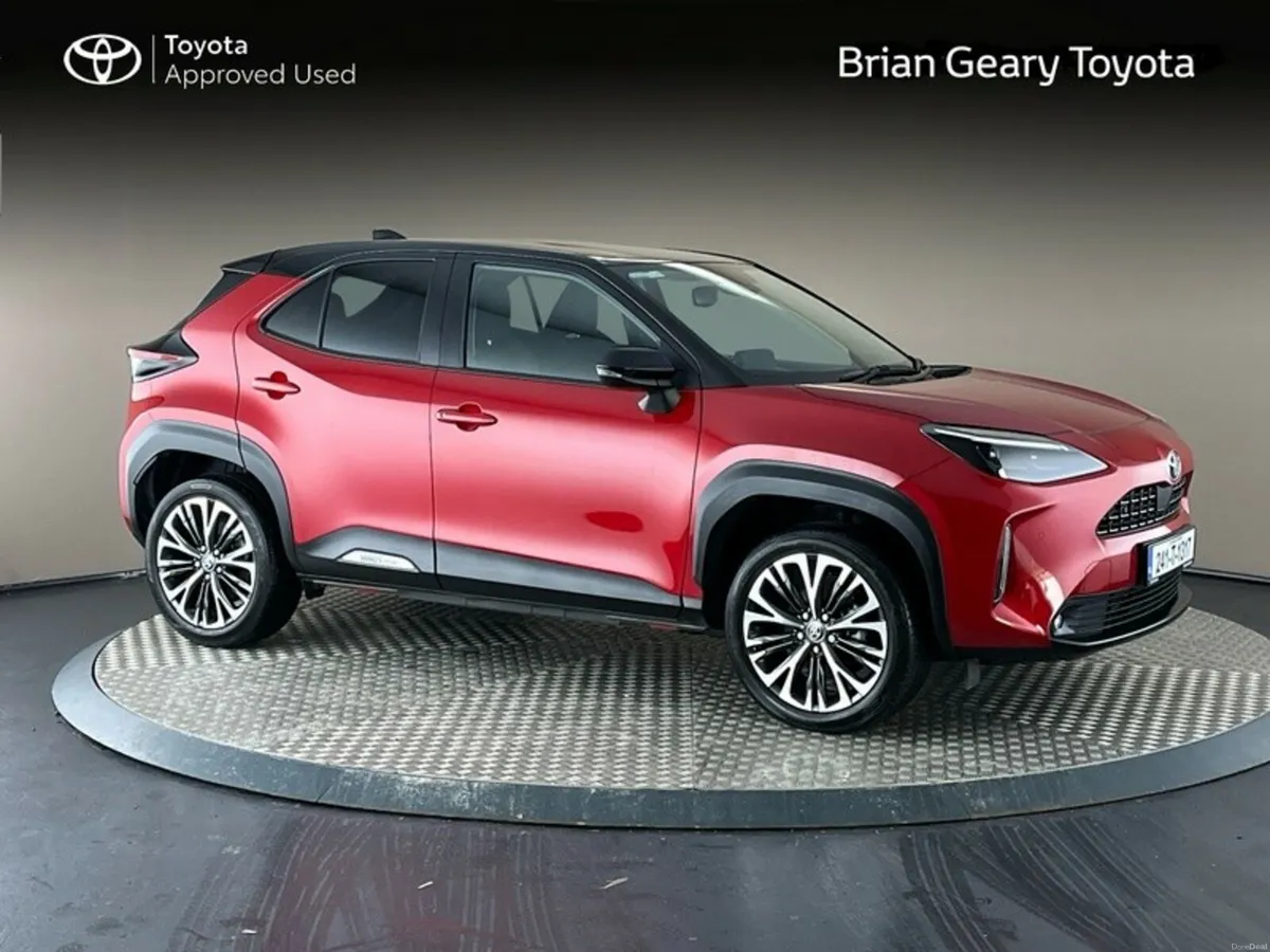 Toyota Yaris Cross SOL Hybrid Top of the range - Image 1