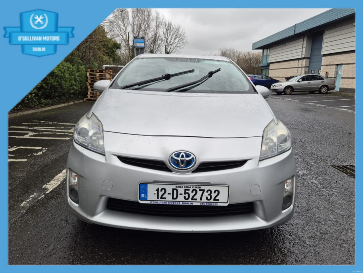 Toyota Prius /2012/1.8 PETROL HYBRID/AUTOMATIC - Image 2