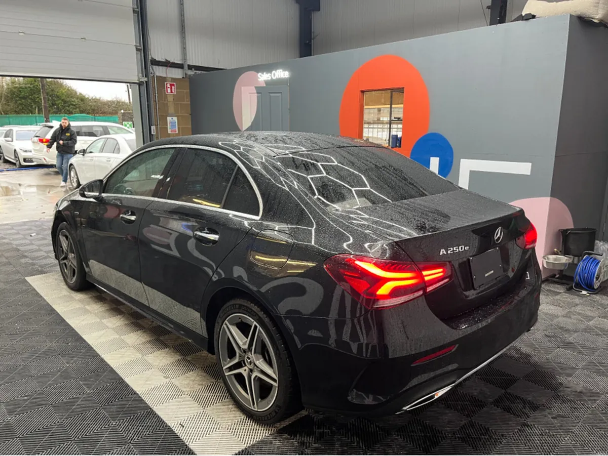 Mercedes-Benz A-Class 2022 MERCEDES-BENZ A250E 1.4 - Image 4