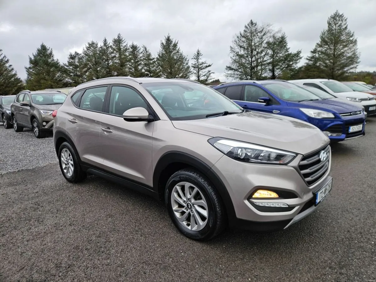Hyundai Tucson 2.0 SE NAV Automatic 4wd - Image 1