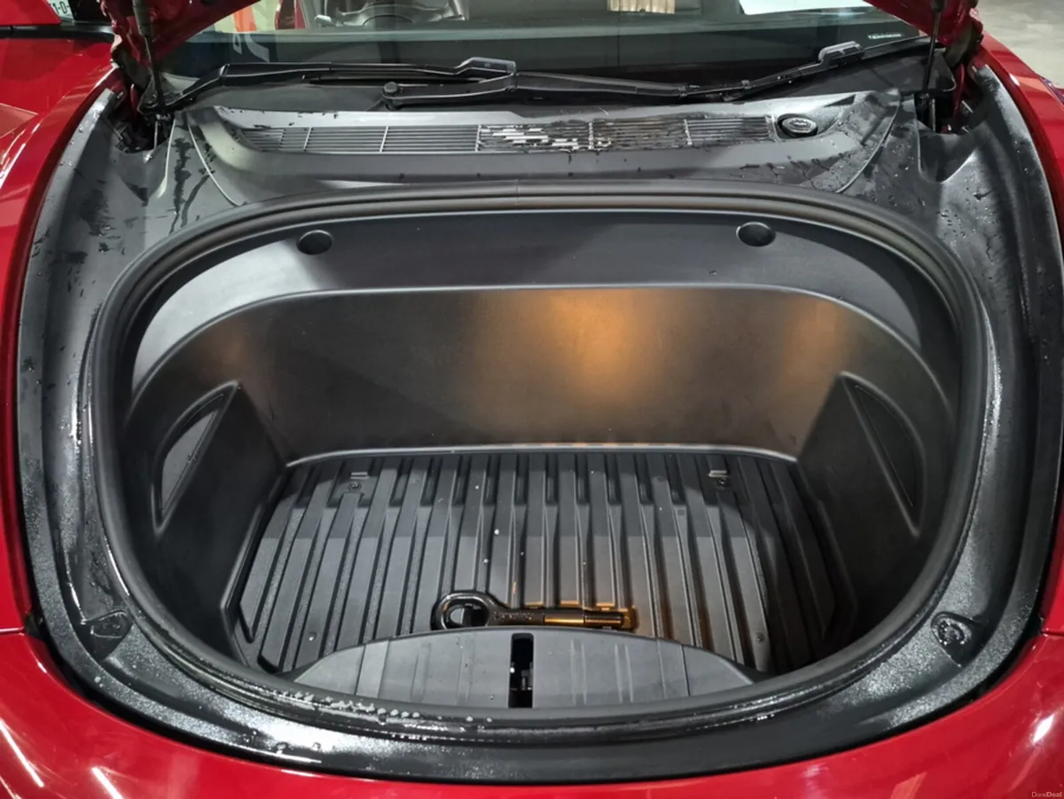 Tesla Model 3 BQB1S5N AUTO 4DR - Image 3