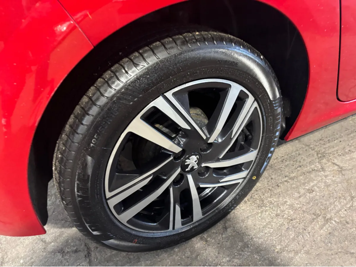 Peugeot 208 ACTIVE 1.2 75 6.4 4DR - Image 3