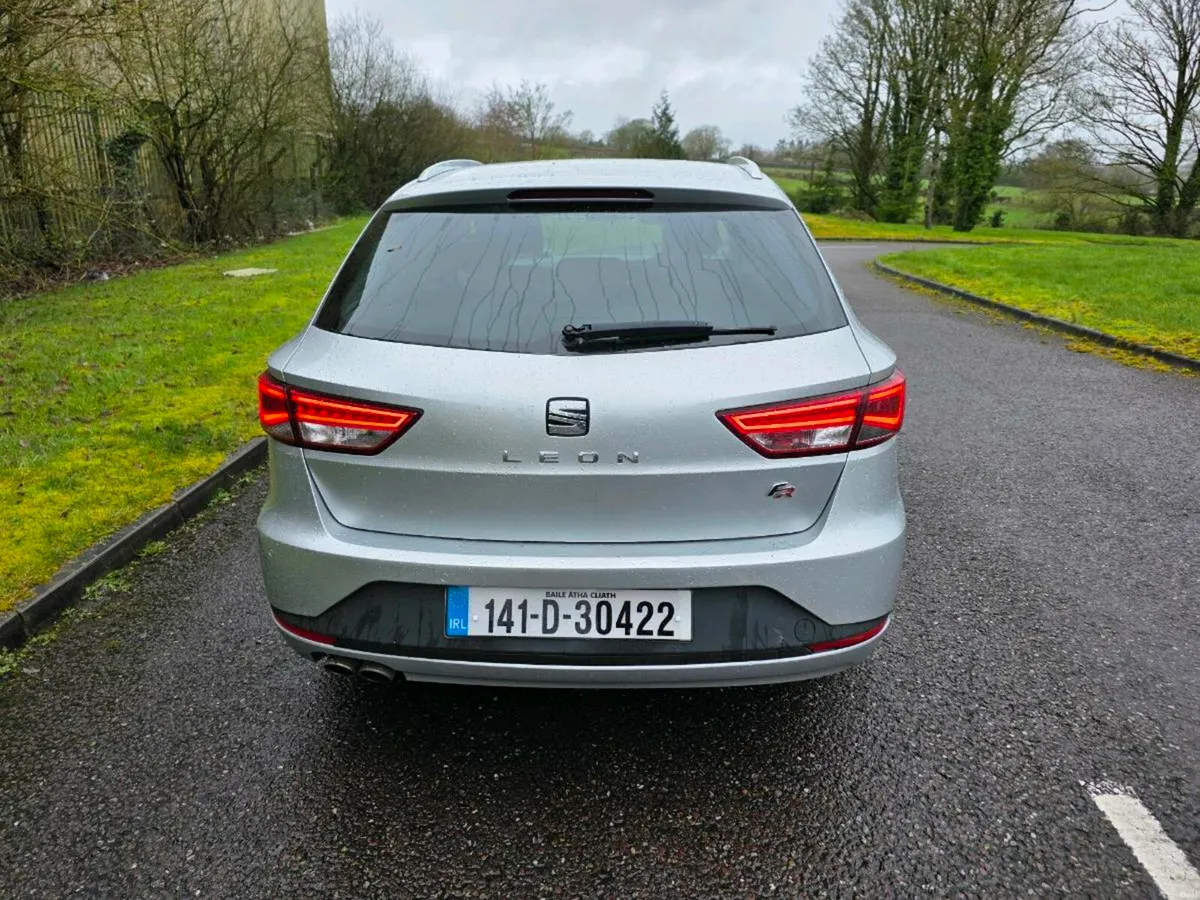 14 SEAT LEON 2.0 FR DIESEL ESTATE LOW MILEAGE - Image 4