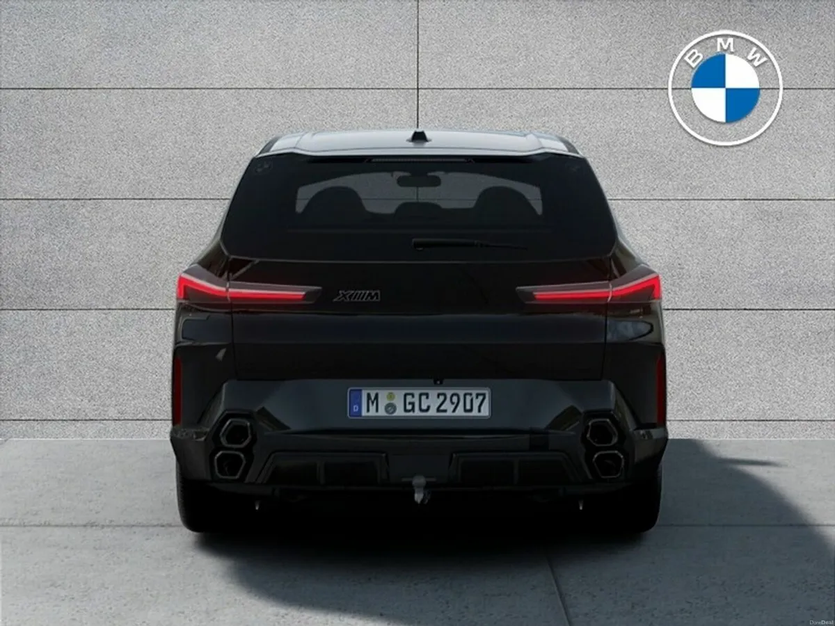 BMW XM 50e - Image 2