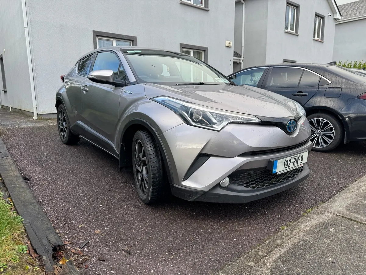 Toyota C-HR Sport 1.8 Petrol Hybrid €19500 - Image 2