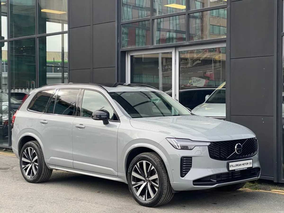 Volvo XC90 T8 Dark Plus AWD Auto (PHEV) - Image 3