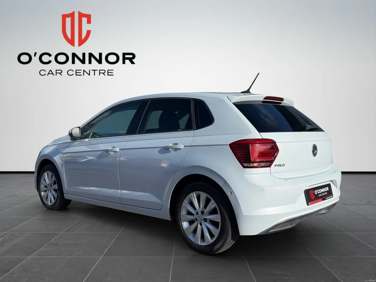 Volkswagen Polo "White on the outside, tan luxury - Image 4