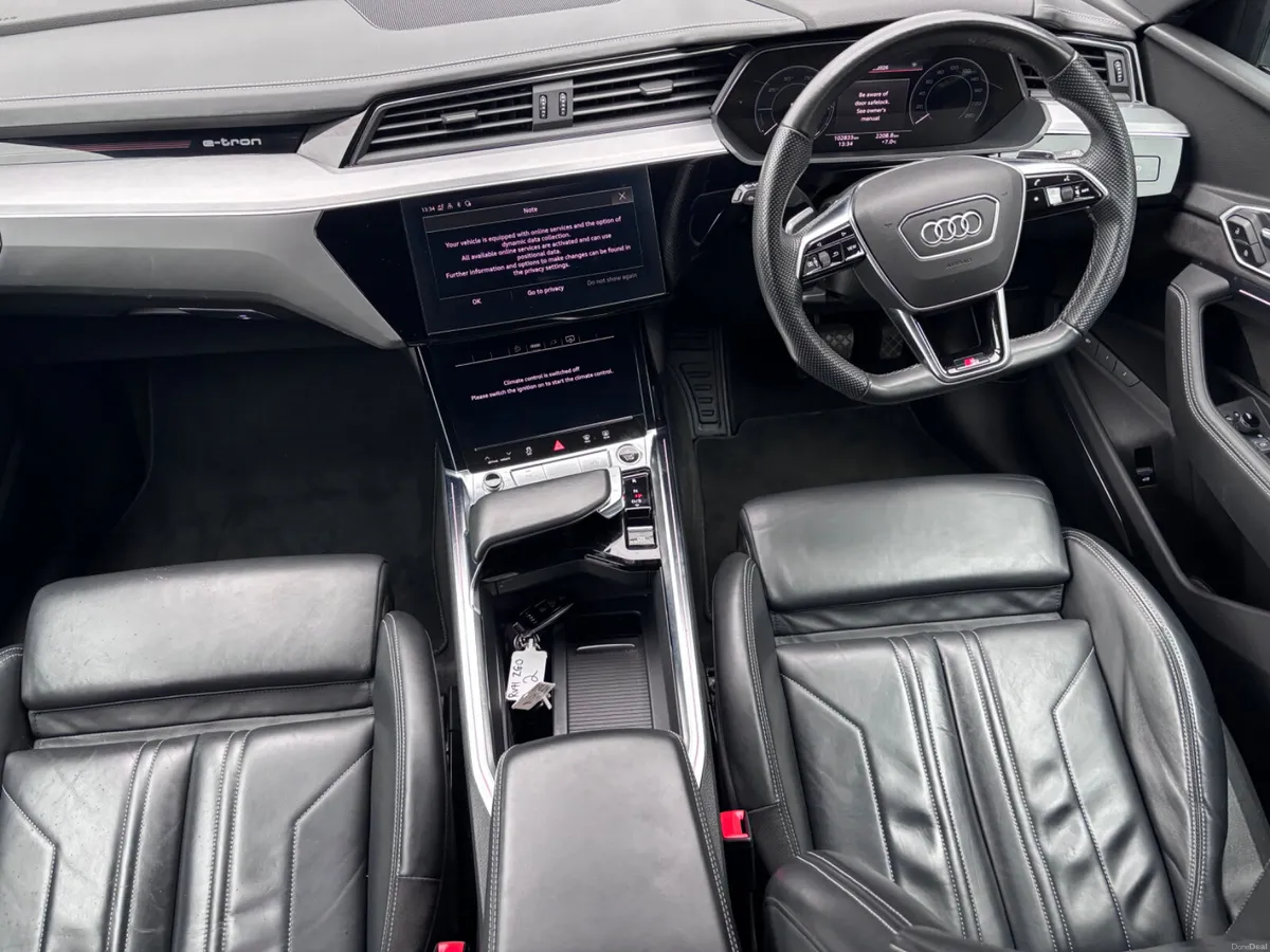 AUDI E-TRON BLACK EDITION 55 QUATTRO / 95KwH - Image 3