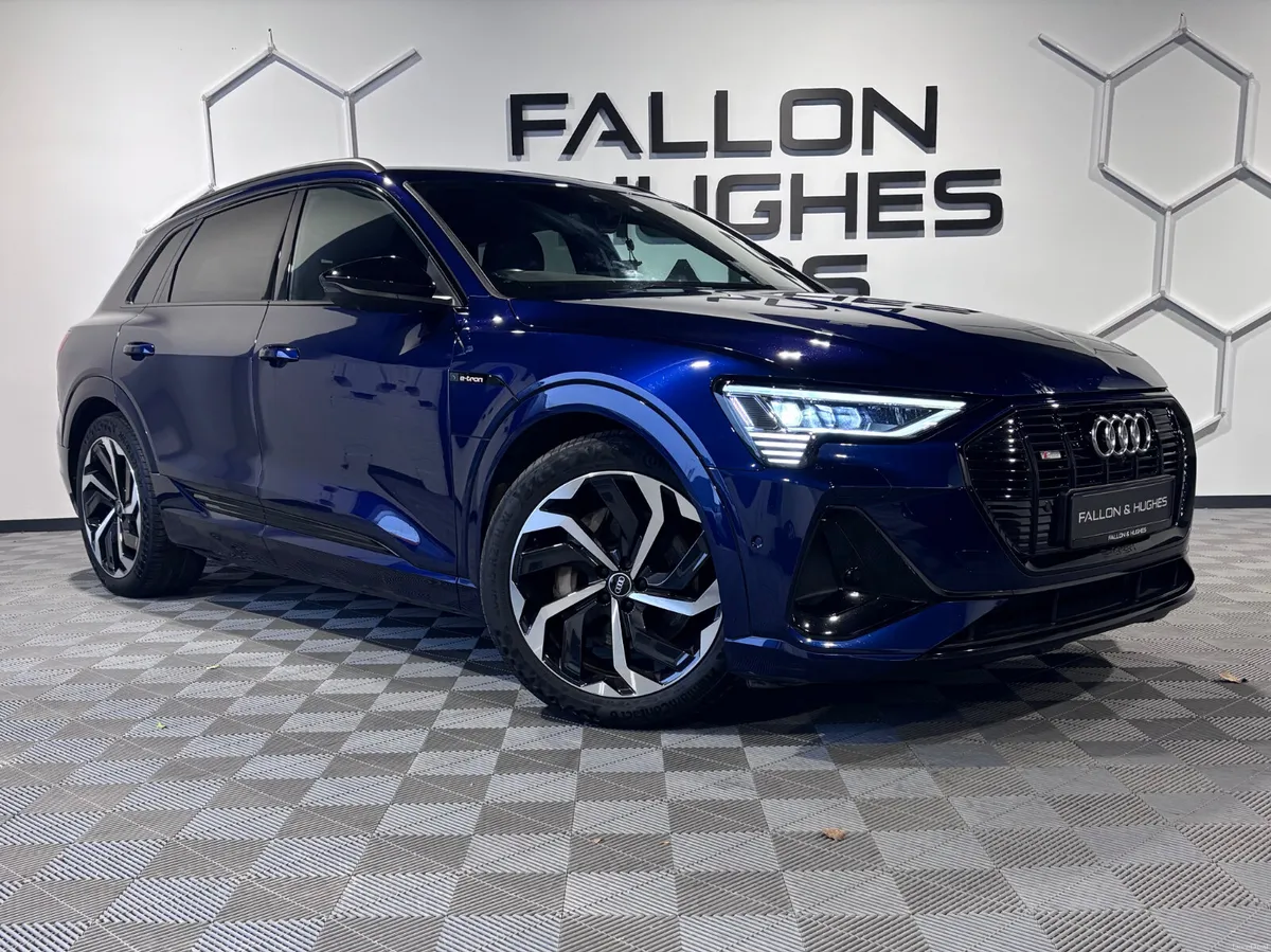 AUDI E-TRON BLACK EDITION 55 QUATTRO / 95KwH - Image 2