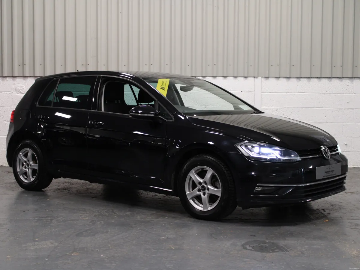 2017 (172) Volkswagen Golf - Image 4