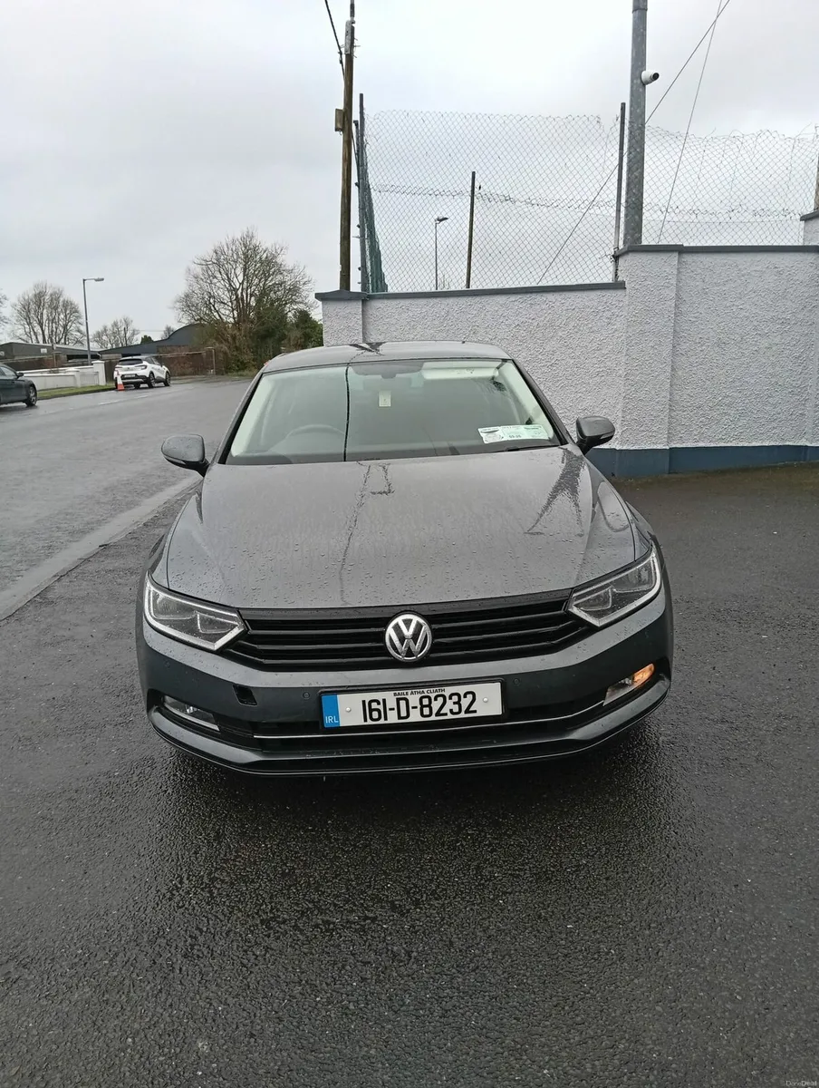 2016 Diesel VW Passat - Image 2