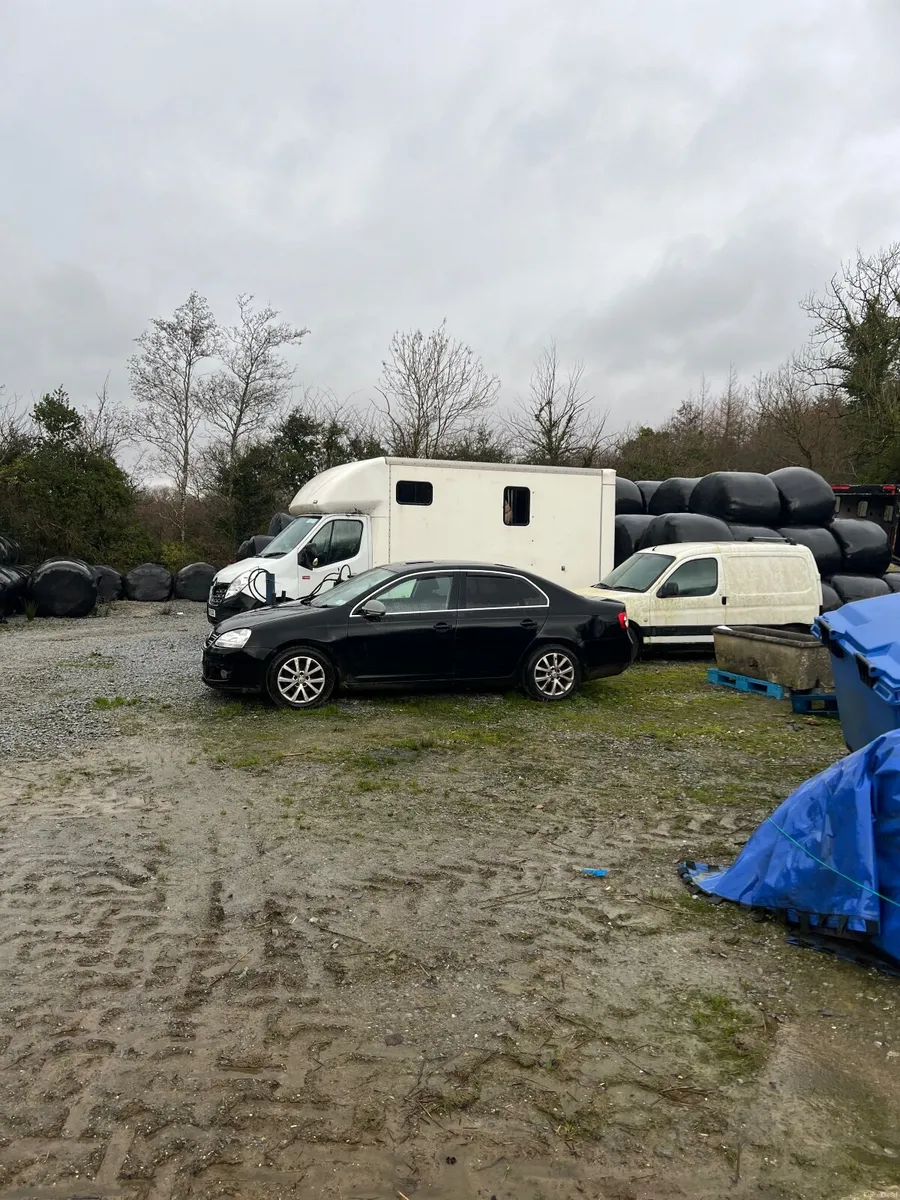 Volkswagen Jetta 2011 - Image 1