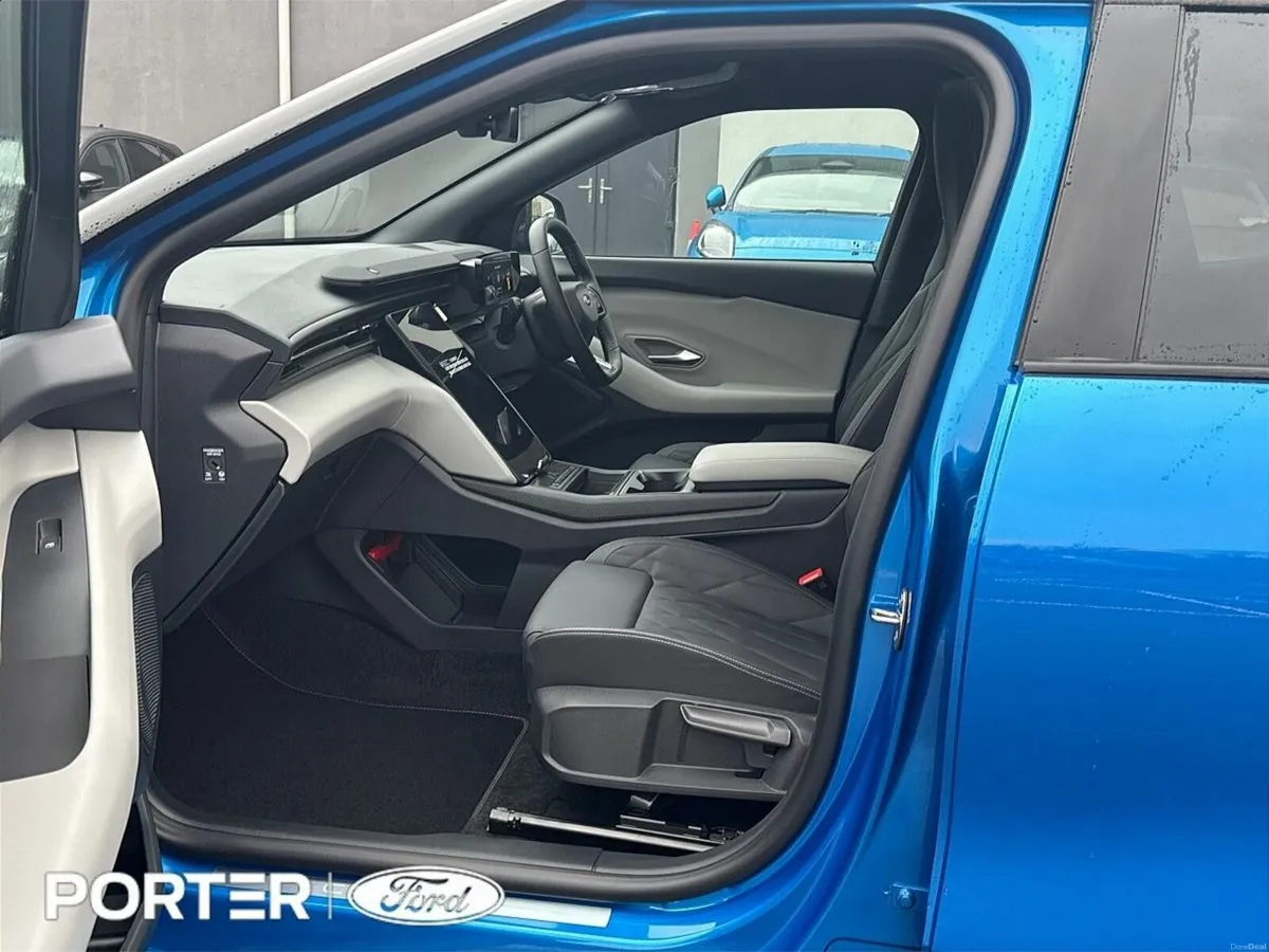 Ford Capri *PAN ROOF* PREMIUM EV *UP TO 610KLMS* - Image 4