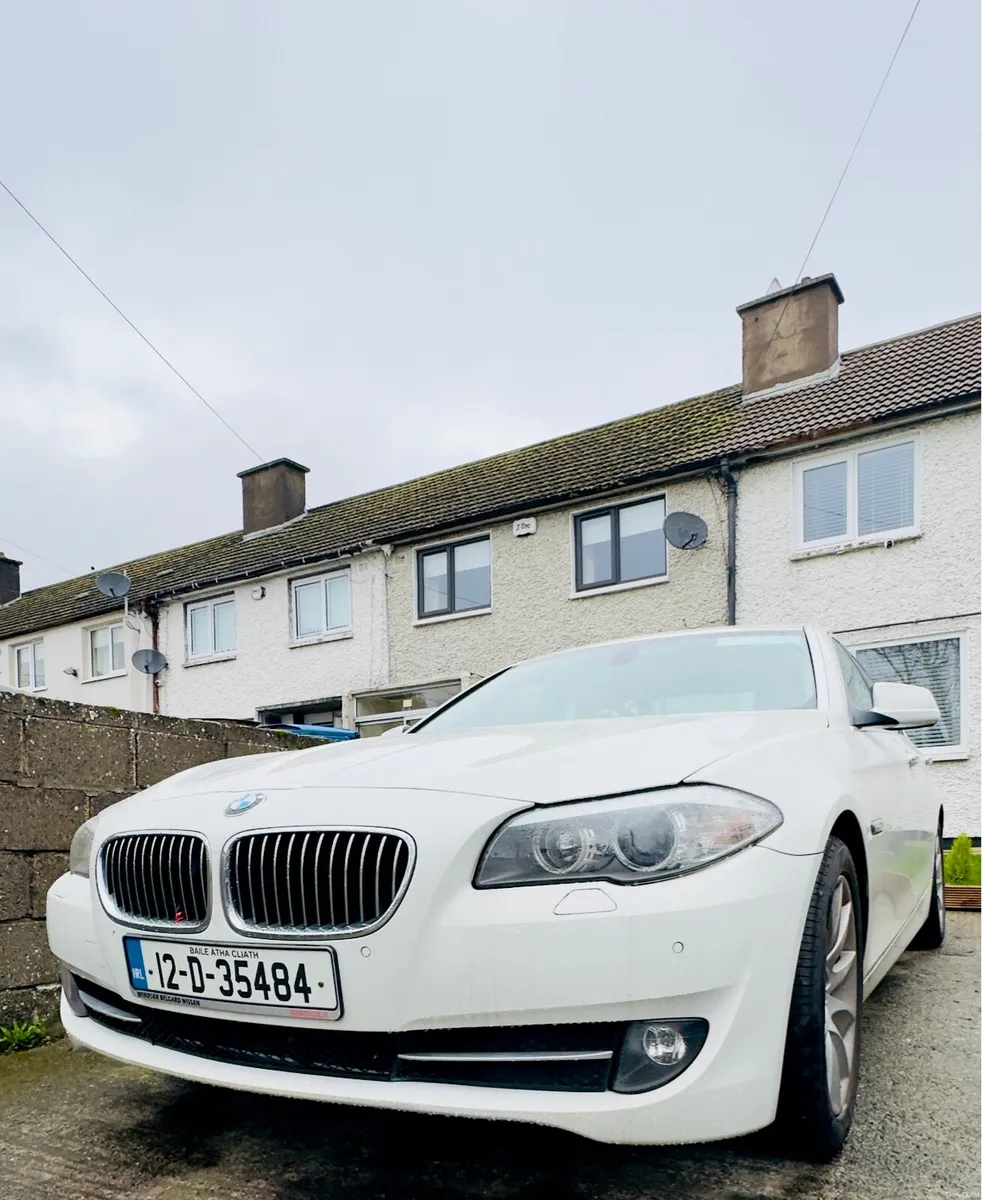 BMW 520d - Image 1