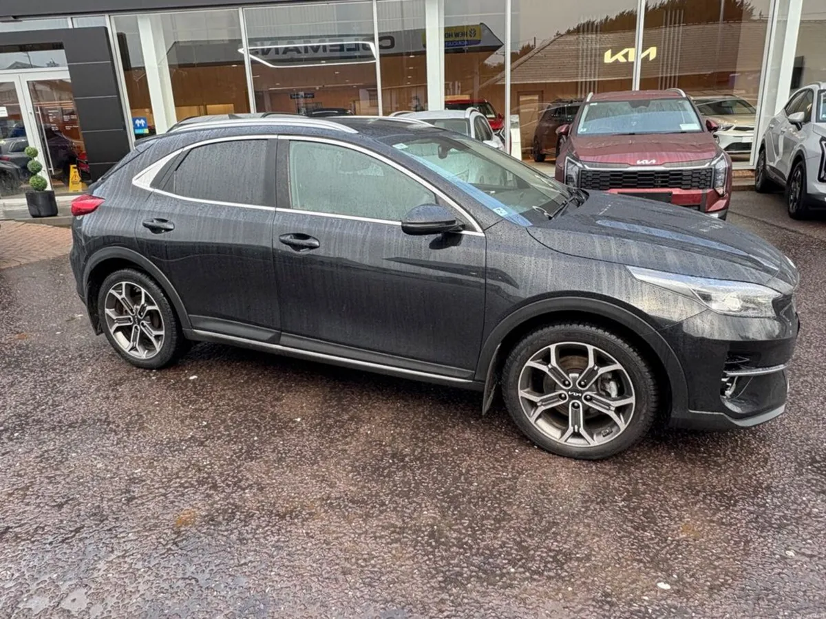 Kia XCeed PHEV 1.6 Petrol 2022 (221) - Image 2
