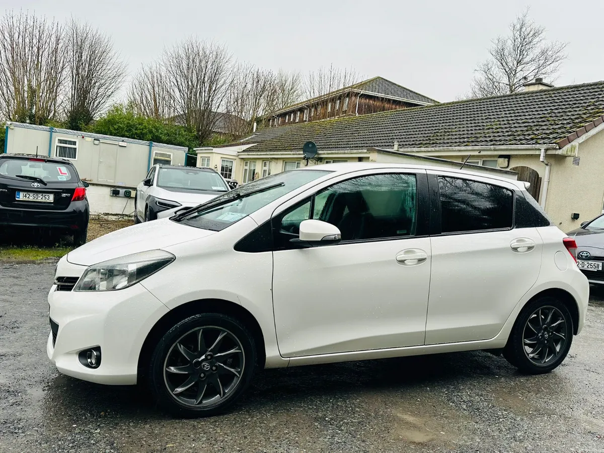 Toyota Yaris 2012 1.3 Manual - Image 3