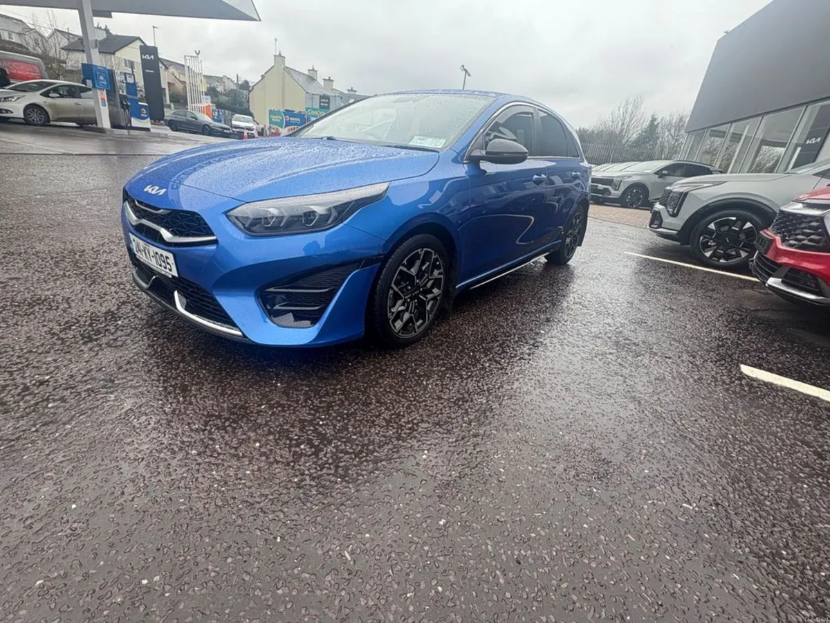 Kia Ceed Gt-Line 1.6 Diesel 2024 (241) - Image 2