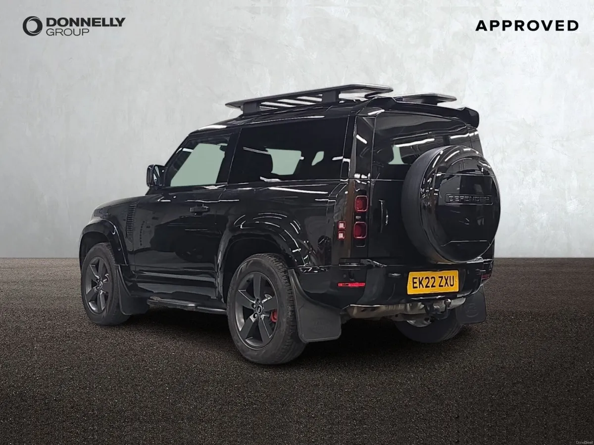Land Rover Defender Diesel Estate X-Dynamic SE - Image 2