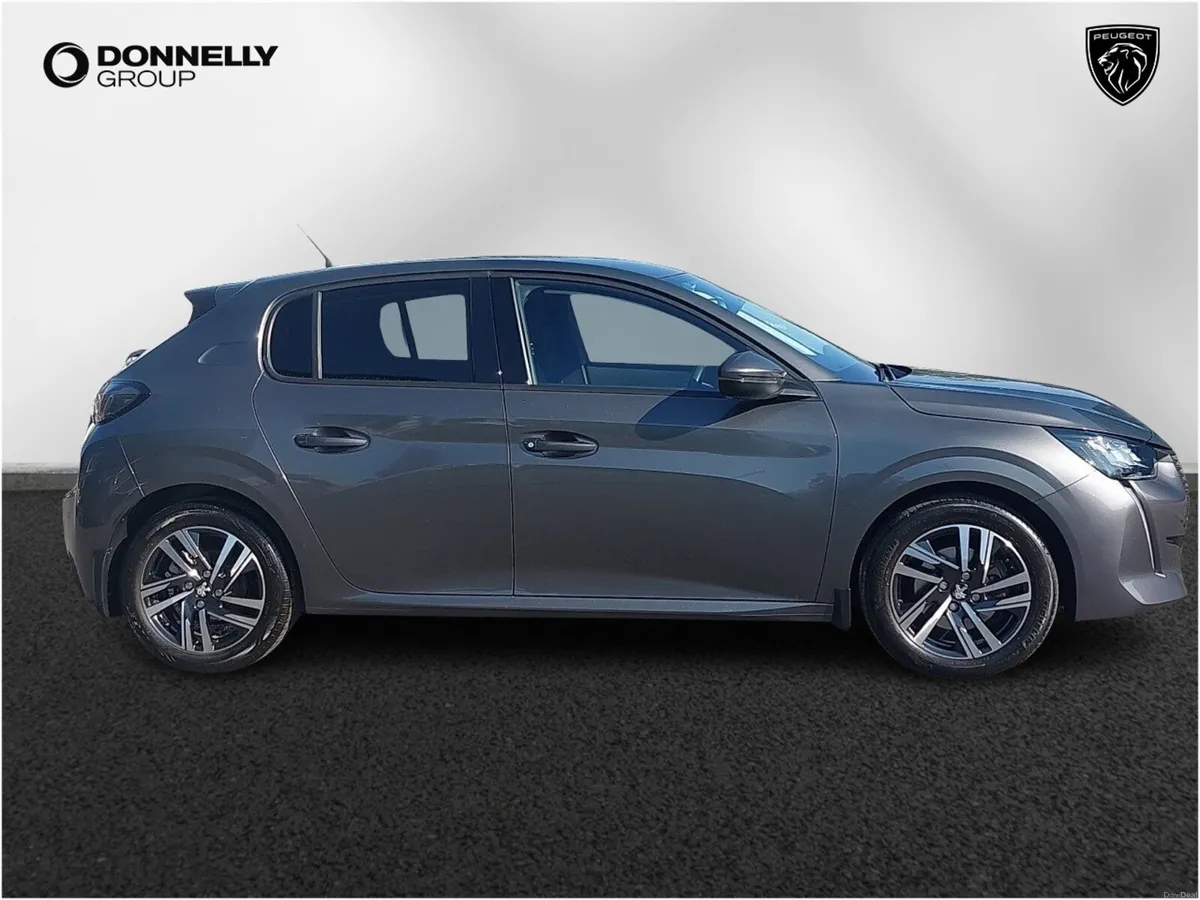 Peugeot 208 Hatchback Allure Premium - Image 2