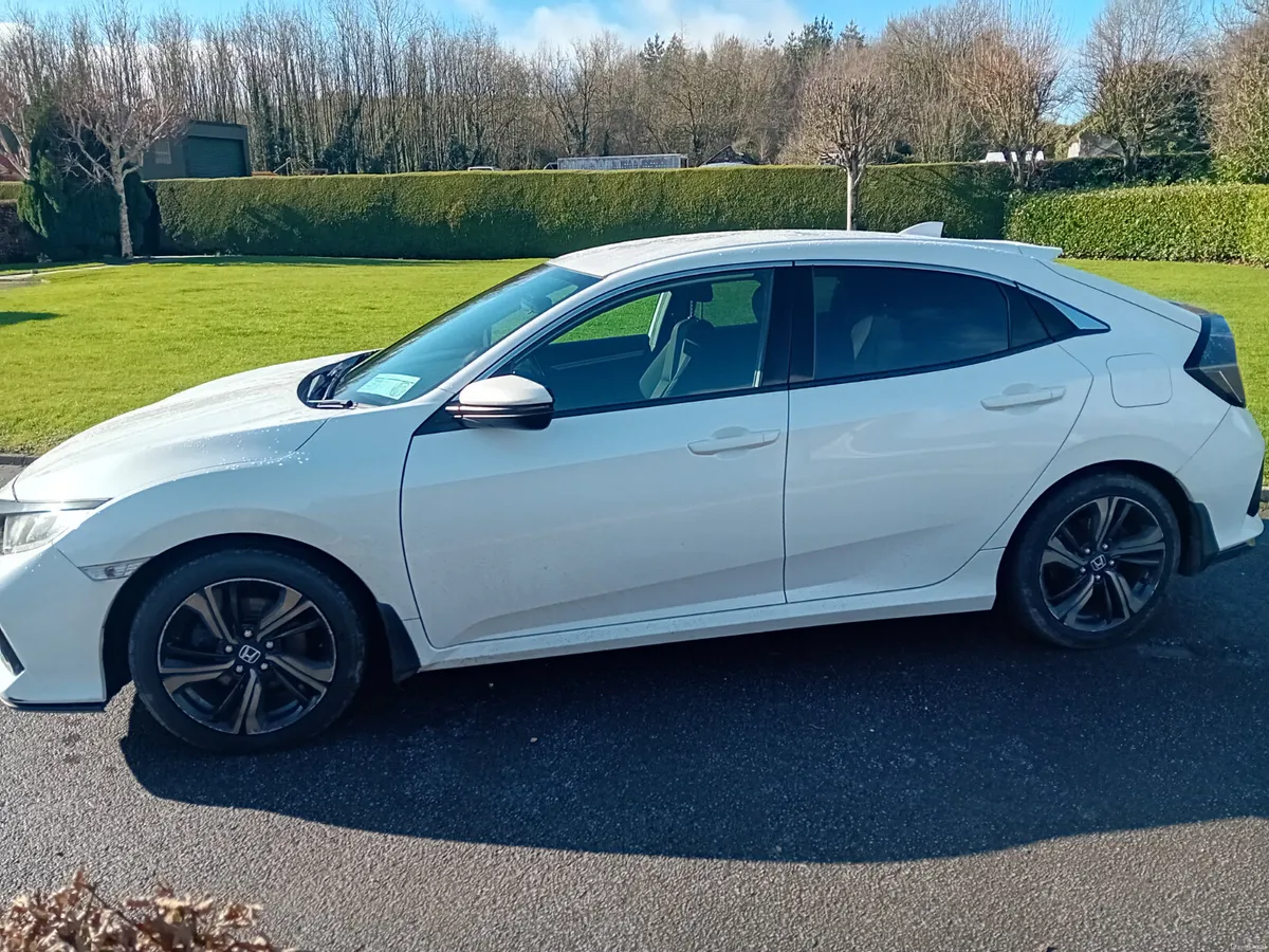 Honda Civic 2018 - Image 3