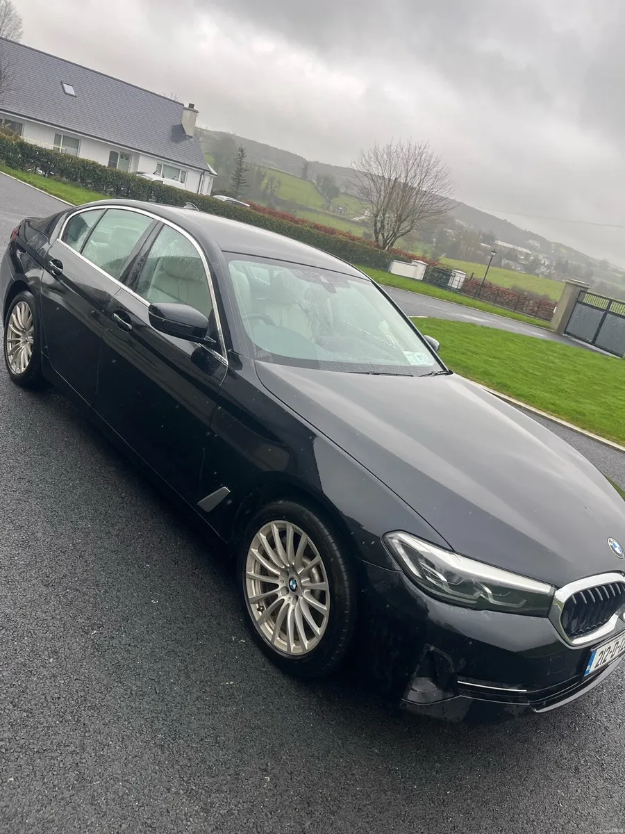 BMW 530E Petrol Hybrid Automatic - Image 2