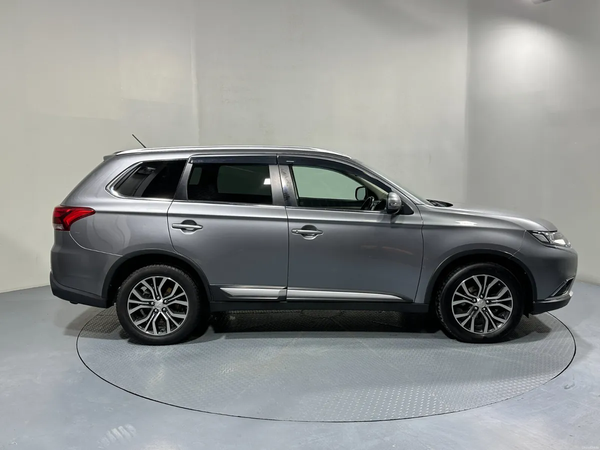 Mitsubishi Outlander 2016 - Image 4