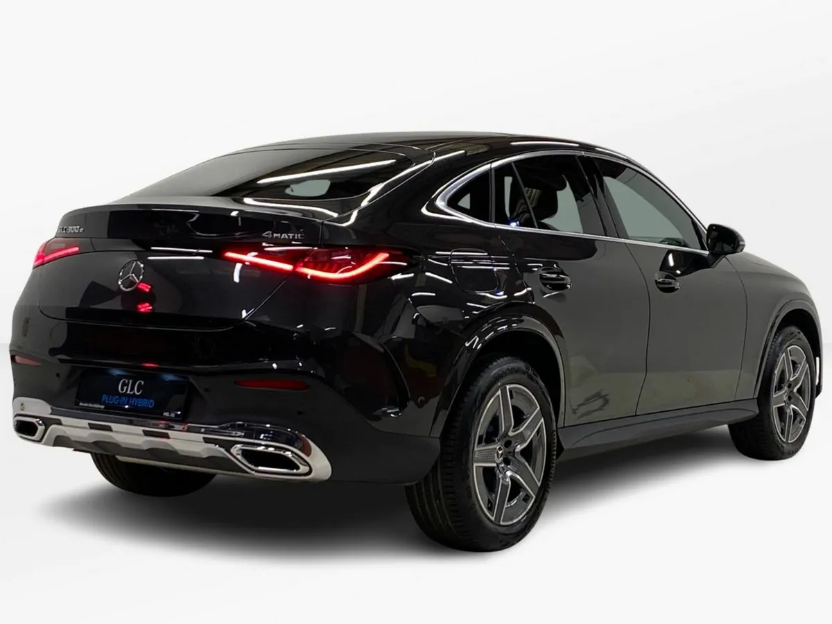 Mercedes-Benz GLC GLC 300e 4MATIC COUPE AMG LINE - Image 3