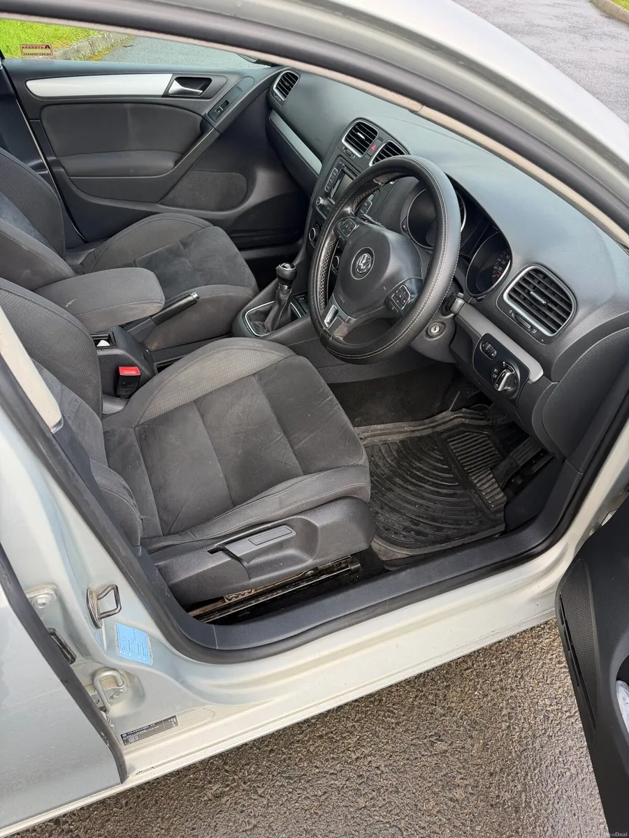 Volkswagen golf 1.6 diesel highline - Image 4