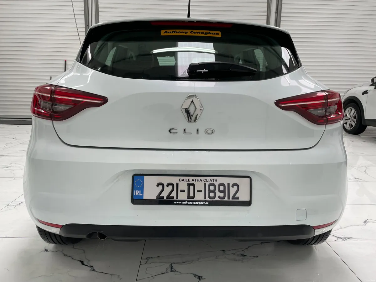 Renault Clio 2022 - Image 4