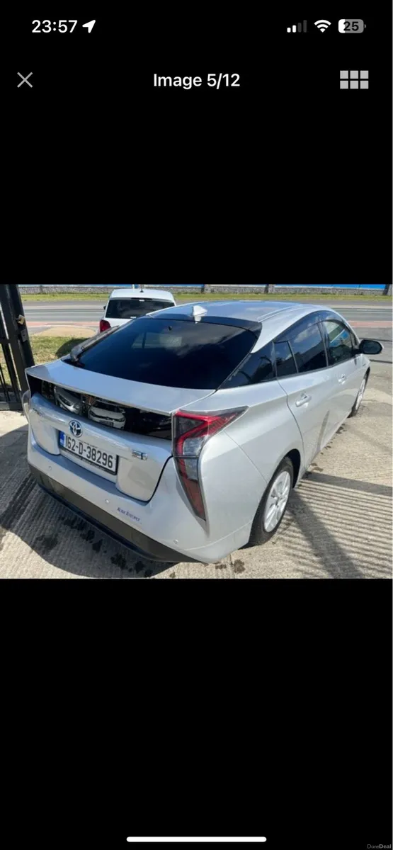 Toyota Prius 1.8 - Image 4