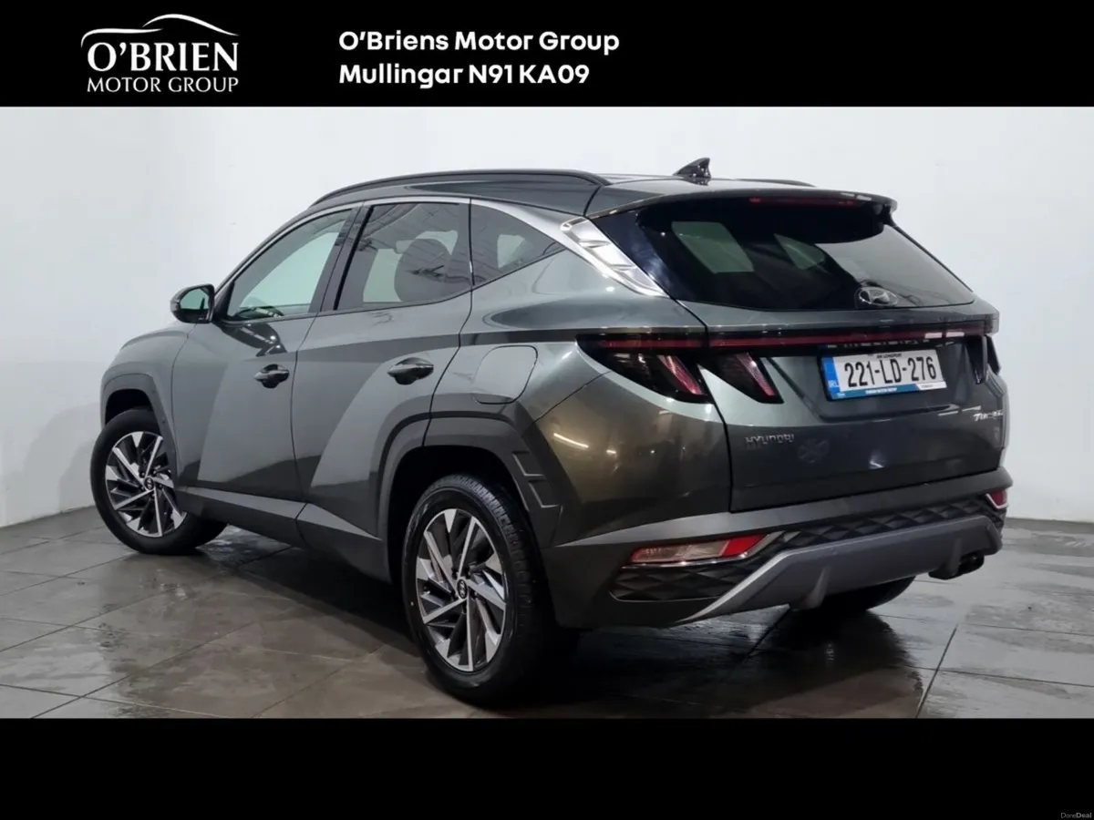 Hyundai Tucson 2WD Executive Plus - Image 3