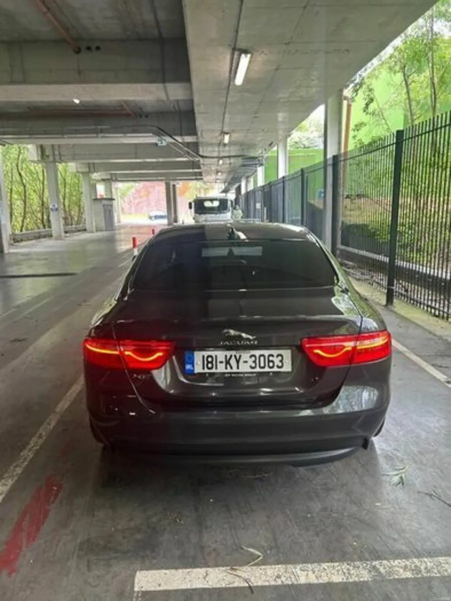 Jaguar XE 2018 - Image 3