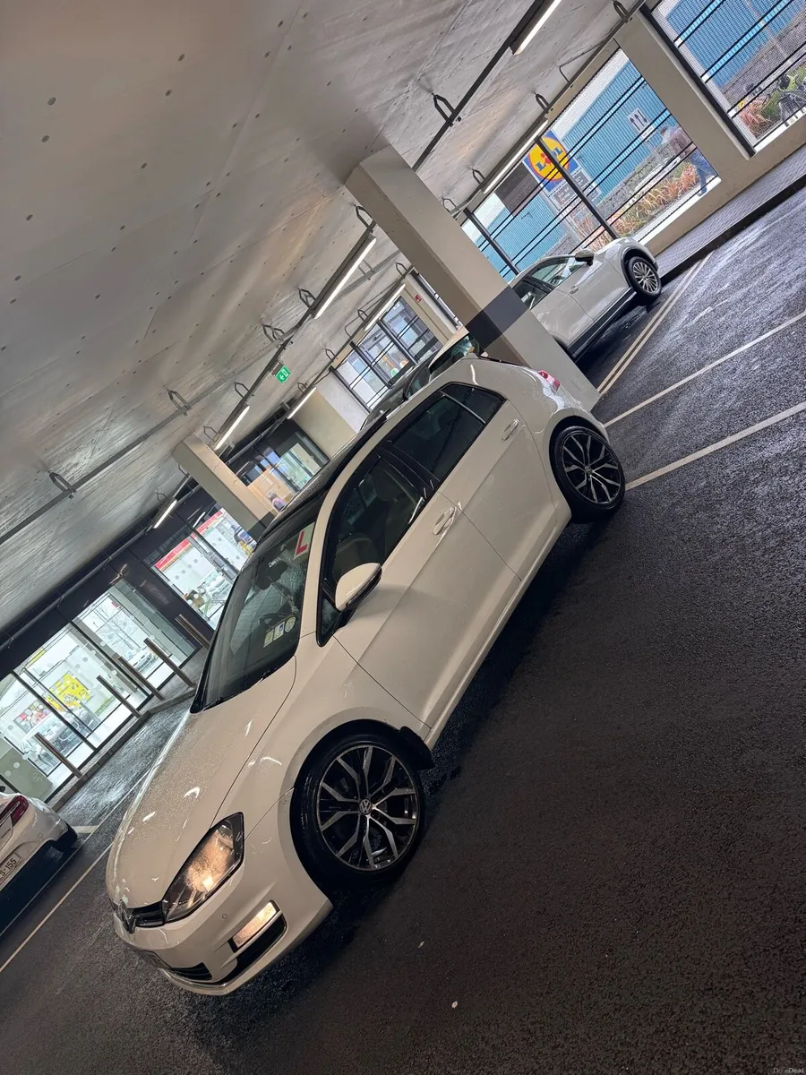 2015 Highline Vw Golf - Image 3