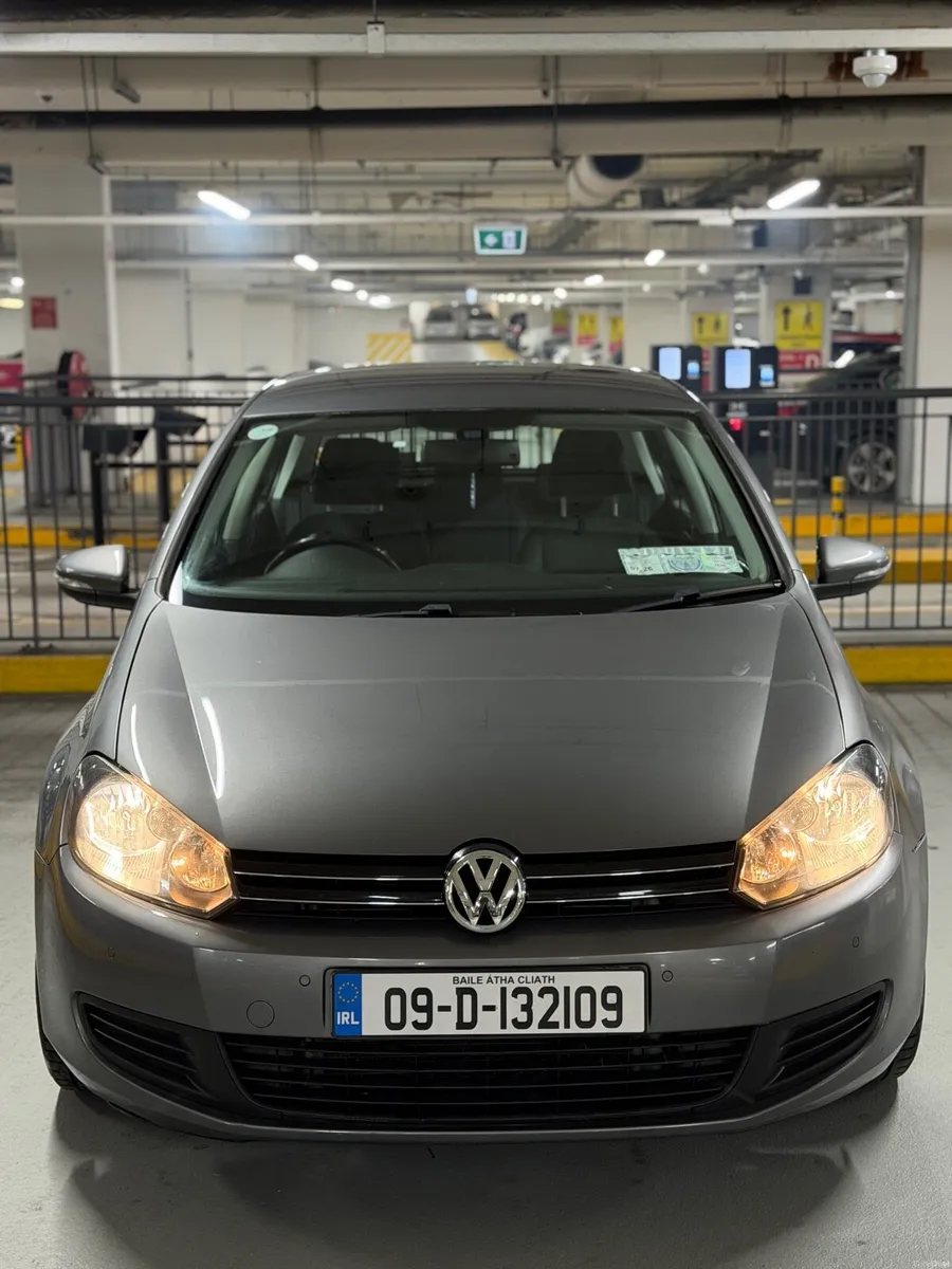 Volkswagen Golf Automatic 2009 Low Mileage - Image 2