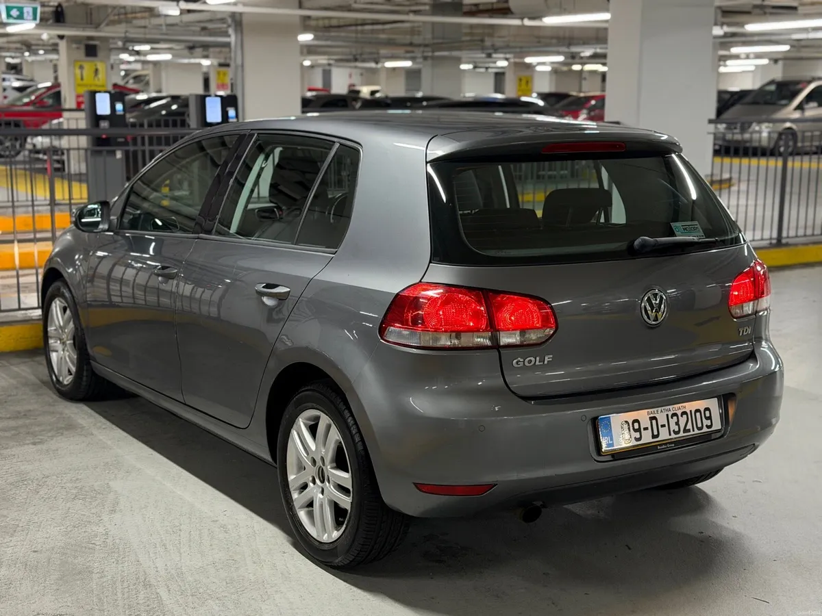 Volkswagen Golf Automatic 2009 Low Mileage - Image 4