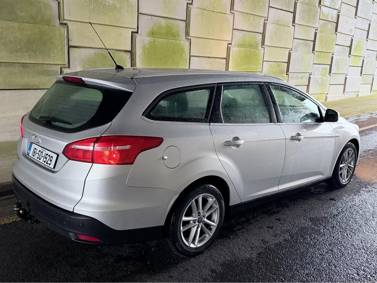 2016 Ford Focus Estate - Image 4