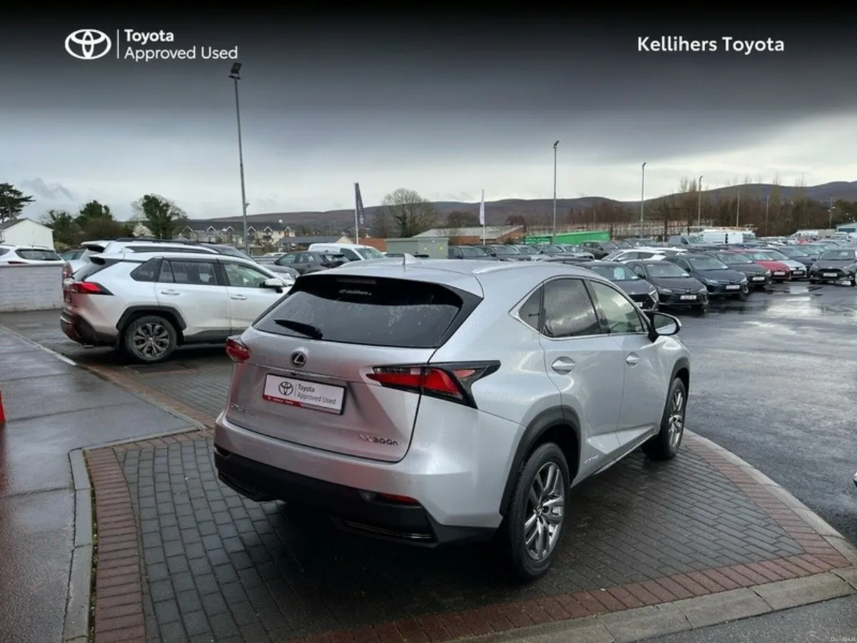 Lexus NX NX 300h Executive - Image 2