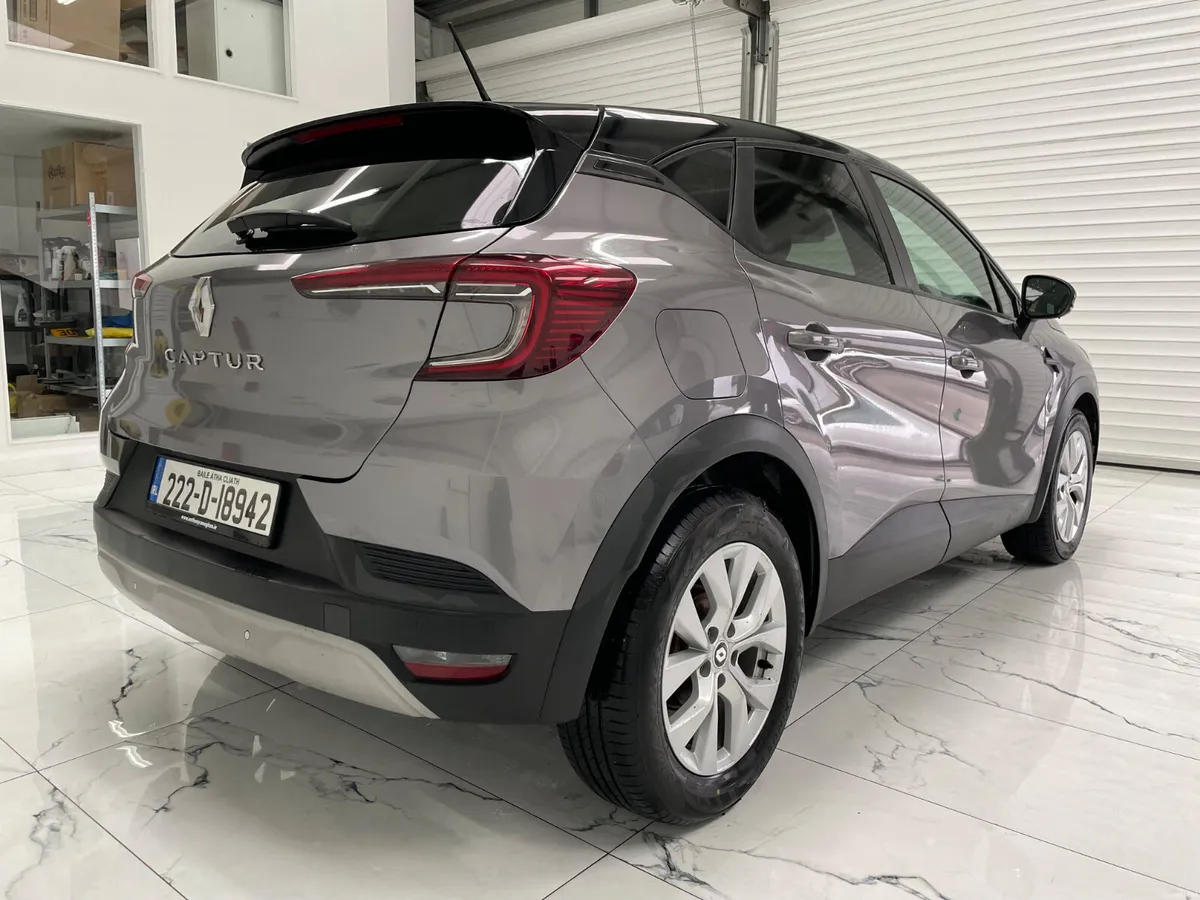Renault Captur 2022 - Image 3