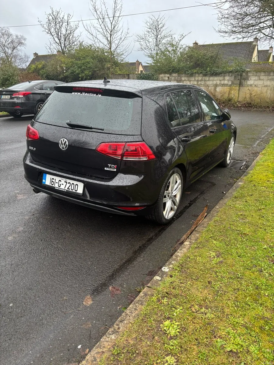 Volkswagen Golf - Image 4