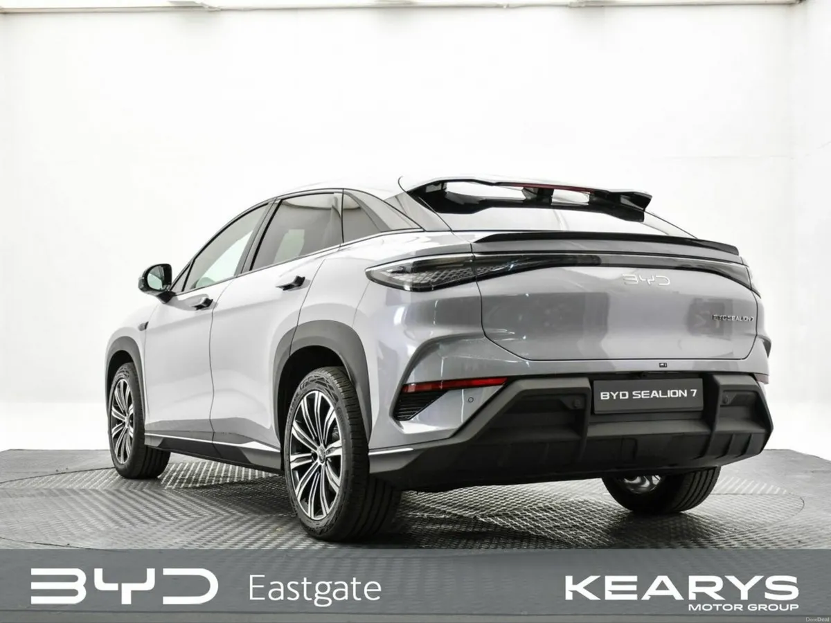 BYD SEALION 7 COMFORT  Pan roof, heated seats, hea - Image 6