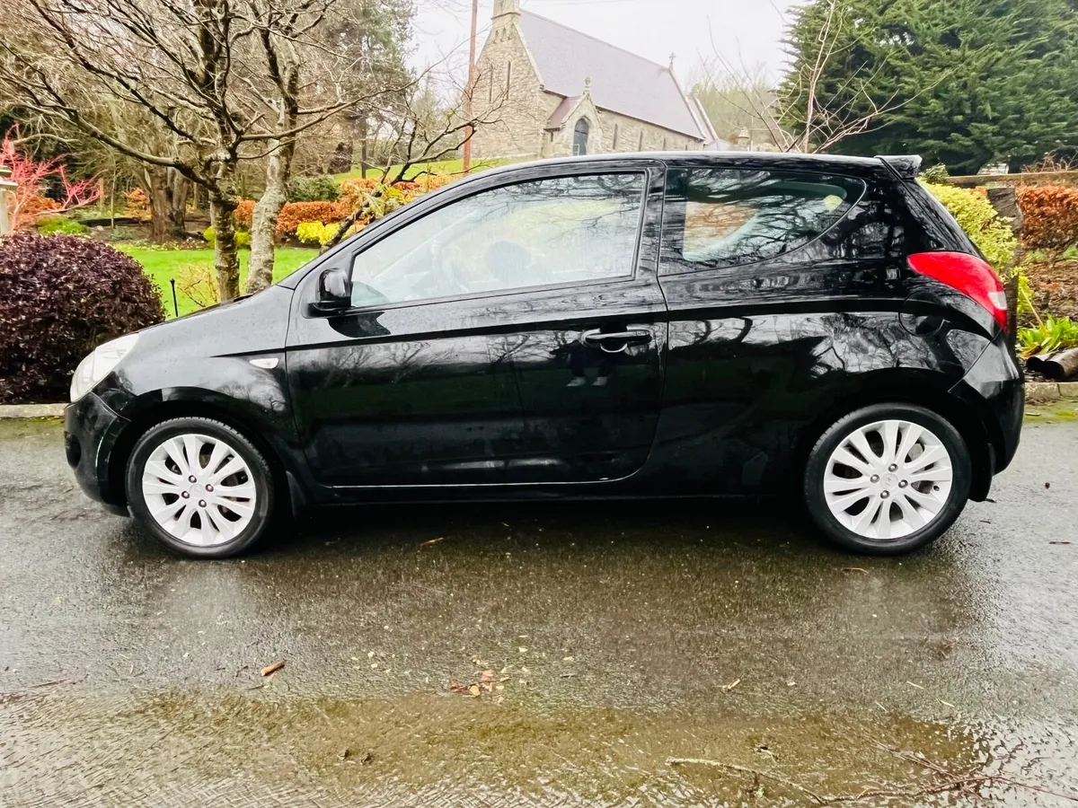Hyundai i20 2011 - Image 4