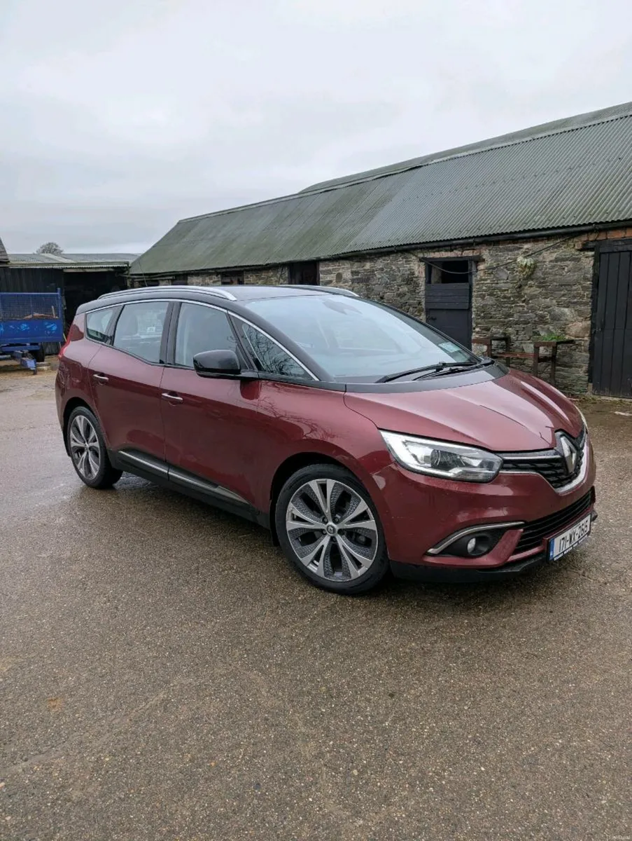 Renualt Grand Scenic tested 2027 - Image 1