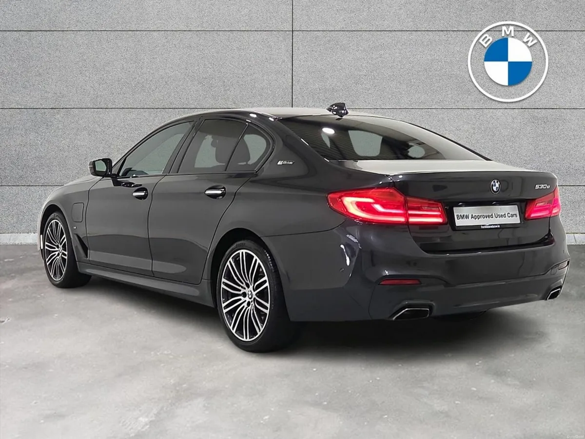 BMW 5-Series 530e M Sport iPerformance Saloon - Image 3