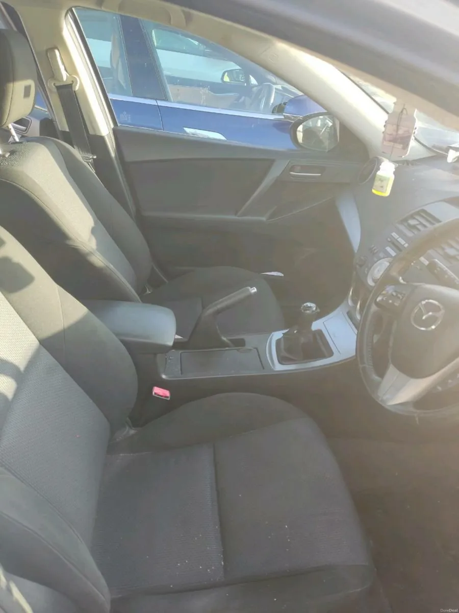 Mazda 3 - Image 3